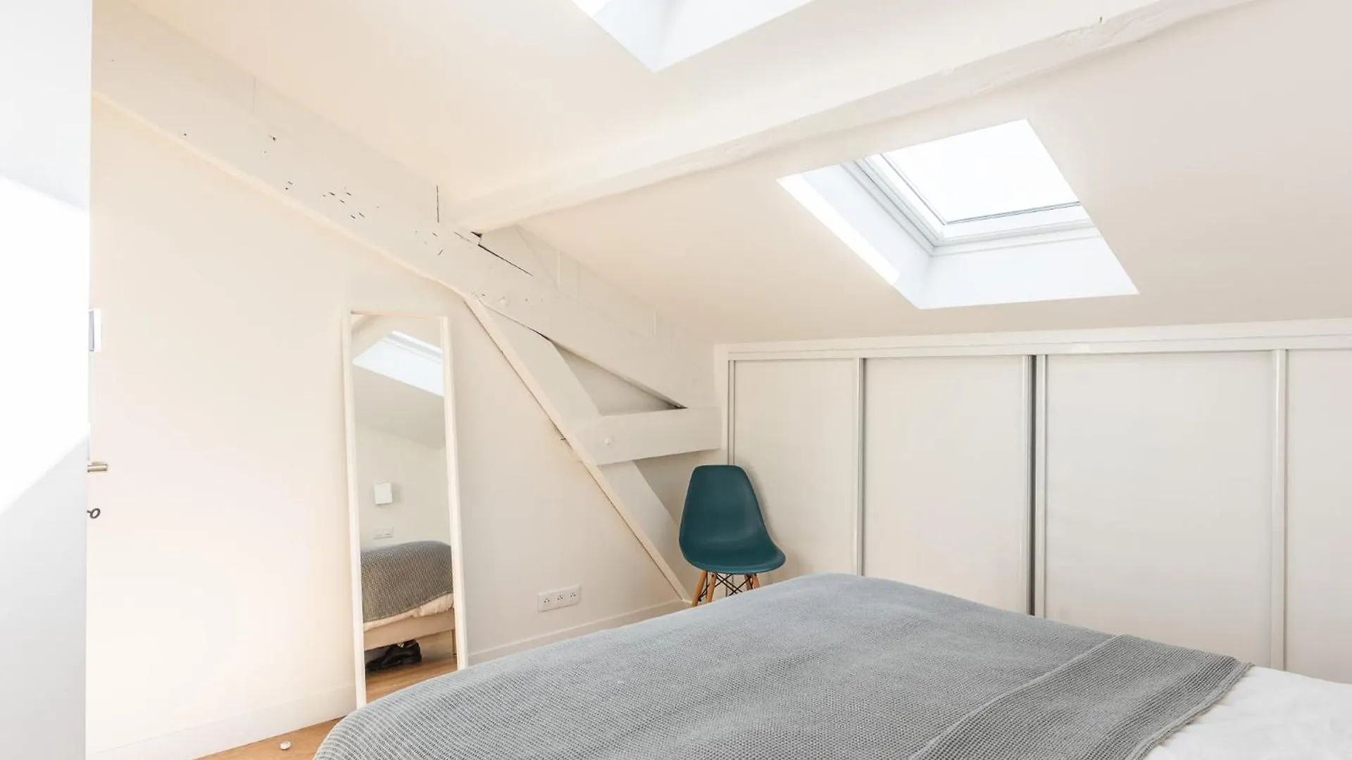 Penthouse Loft - 4 Guests - In Heart Of